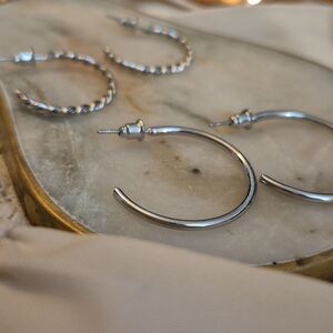 ♡♡♡♡ Silver Tone Hoop Earrings Set Of 2 - 2in Flat 2in Twist